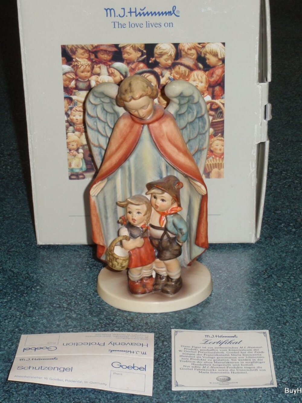 "Heavenly Protection" Goebel Hummel Angel Christmas Figurine #88/I TMK5 With Box